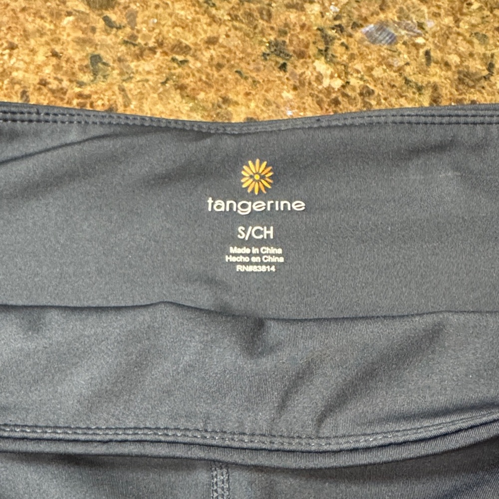 Tangerine Black Activewear Pants